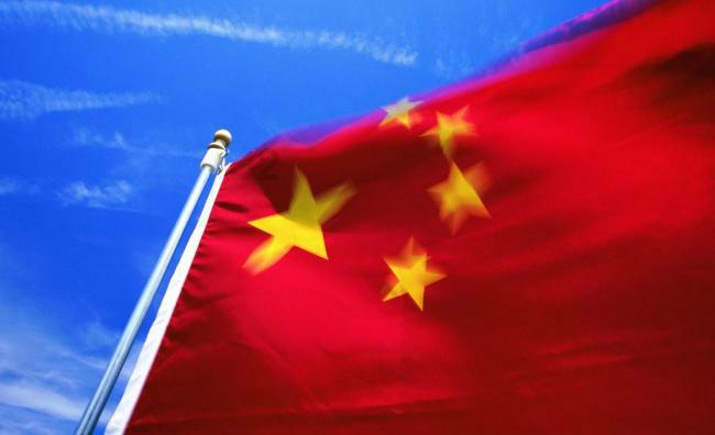 我的女儿才9岁，长得比同龄人高很多，乳房也已经发育了，这是不是早熟的表现？”游戏画面